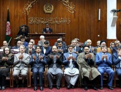 عدم بررسی صلاحیت هفت وزیر پیشنهادی دولت وحدت ملی از سوی مجلس
