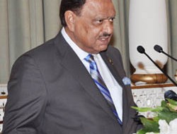 رئیس جمهور پاکستان بر مبارزه با تروریزم و افراط گرایی تاکید کرد