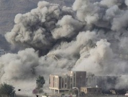 تشدید حملات هوایی و دریایی عربستان به یمن