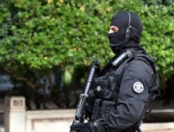 حمله‌ مسلحانه به برخی مراکز دولتی و نظامی در پایتخت تونس