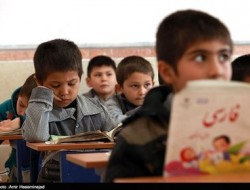 تحصیل افغان‌ها، تسهیل ارتباطات