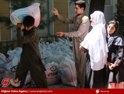 کمک مواد غذایی لیسه افغان- ترک به خانواده های بی بضاعت در کابل