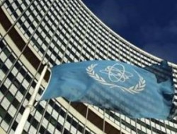 هیات پنج نفره‌ی آژانس بین المللی انرژی اتمی به ایران وارد شد