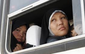 چشم های نگران مهاجرین افغانستانی، مشکلات اقتصادی، هزینه های مدارک اقامتی و دیگر هیچ