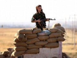 زنان ایزدی برای جنگ با داعش آماده می شوند