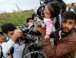 مجارستان برای مقابله با ورود پناهنده‌ها ممکن است به ارتش متوسل شود