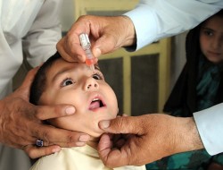 ۳۲۹۰۰ کودک در غزنی واکسین پولیو دریافت میکنند