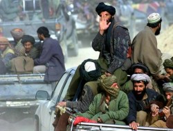 خبرکوتاه/سفر رهبر طالبان به غزنی و چشم پوشی نیروهای امنیتی از این موضوع