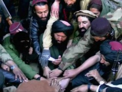 انتقاد مسلم دوست از رفتار غیر اسلامی رهبر داعش در منطقه خراسان