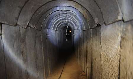 تونل کشف شده در بیجی با ماشین ها و طراحی آمریکایی حفر شده است