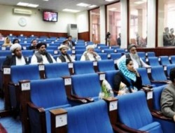 سناتوران بر اتحاد اقوام مختلف افغانستان تاکید کردند