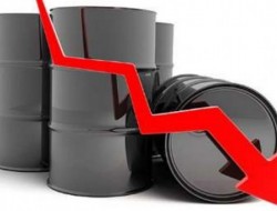 بهای نفت به پائین ترین میزان در ۱۲ سال اخیر رسید