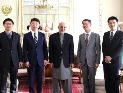 تاکید رئیس جمهور غنی بر نقش محوری چین در مذاکرات صلح/ سند همکاری ساخت خط آهن افغانستان - چین امضاء می شود