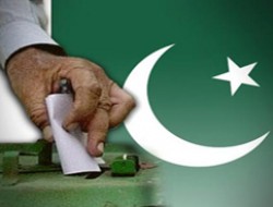 مردم پاکستان نمایندگان دو پارلمان ملی و ایالتی را انتخاب می کنند