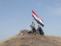 اهتزاز پرچم سوریه در ۵ منطقه «الرقه»