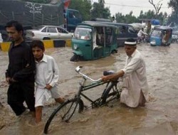 بیش از 20 نفر  قربانی باران شدید در پاکستان شدند