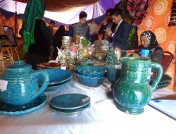 نمایشگاهی تحت عنوان "برگ سبز" در روضه شریف بلخ راه اندازی شد