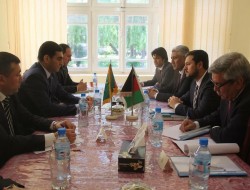 نخستین نشست دو جانبه وزارتهای خارجه افغانستان و ترکمنستان برگزار شد