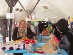 نمایشگاه صنایع دستی زنان معلول در بلخ گشایش یافت