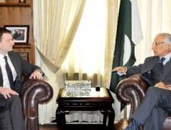 پاکستان سفیر امریکا را احضار کرد