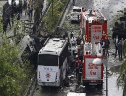 انفجار موتر بمب گذاری شده در ترکیه ۱۱ کشته و ۳۶ زخمی برجای گذاشت