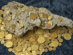 کشف گنج ۱۳ میلیون دالری  در کشتی ۵۰۰ ساله