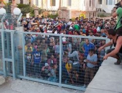 تن فروشی مردان جوان پناهجو در یونان