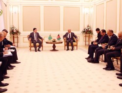 روسای جمهور افغانستان و ترکمنستان بر گسترش روابط دو جانبه تاکید کردند