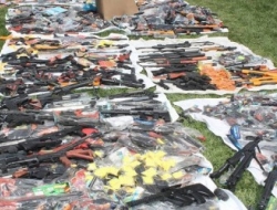 پولیس کابل استفاده از سلاح های پلاستیکی توسط کودکان را منع کرد