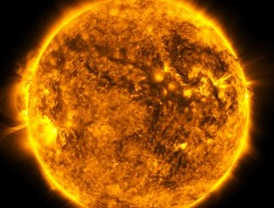 تصاویر جدید ناسا از چرخش خورشید+فلم