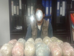 یک قاچاقچی مواد مخدر با ۲۴ کیلو تریاک در ارزگان بازداشت شد