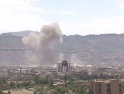 حمله ائتلاف متجاوز سعودی به یک فابریکه و مکتب در یمن