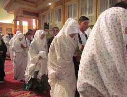 برگزاری ازدواج دسته جمعی ۷۵  زوج جوان در مزار شریف