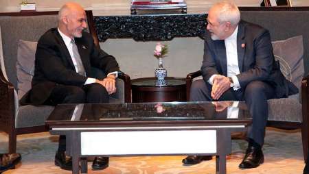 اشرف غنی در دیدار با وزیر خارجه ایران بر تسریع و عملی کردن ایجاد تاسیسات در بندر چابهار تاکید کرد