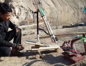 از ساخت موشک تا هواپیمای بی سرنشین؛ نوجوان مخترع افغان در دره‌ی کالوی بامیان