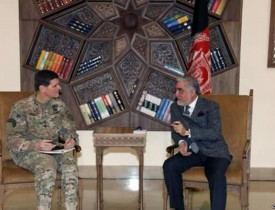 تجهیز نیروهای امنیتی افغانستان محور گفتگوی داکتر عبدالله و جنرال ووتل
