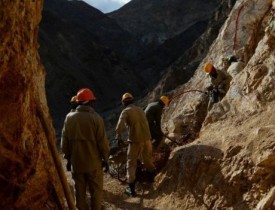 درآمدی ۴۶ میلیون دالری طالبان و مقامات محلی از استخراج غیر قانونی معدن سنگ سفید در ننگرهار
