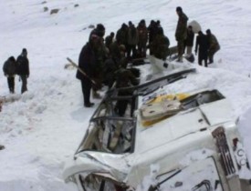 نجات چهار صد مسافر در شاهراه کابل – قندهار