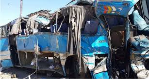 کشته و زخمی شدن ۳۴ تن در نتیجه حادثه ترافیکی در غزنی
