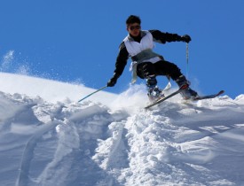 قهرمانی هفتمین دور رقابت های بین المللی اسکی در بامیان را مجتبی حسینی از آن خود کرد