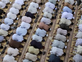 یافته‎های جدید محققان امریکایی دربارۀ فواید فیزیکی نماز