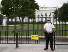 افزایش سطح هشدار امنیتی در کاخ سفید آمریکا