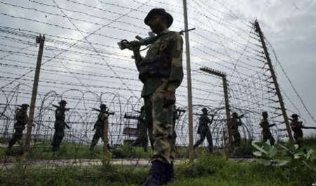 مرزبانان هند و پاکستان مواضع یکدیگر را در کشمیر گلوله باران کردند