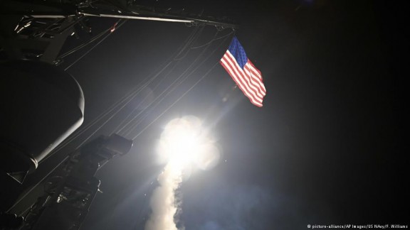 گاف های مهم امریکا در حمله به پایگاه هوایی سوریه