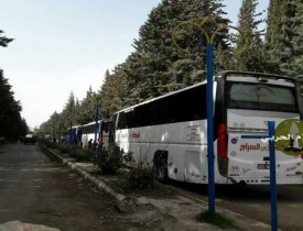 ورود بس های حامل  اهالی فوعه به غرب حلب