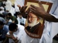 Bahrain police open fire on sit-in protesters, 1 killed: witnesses