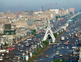شکایت شهروندان هرات از وضعیت خراب جاده‌های این شهر