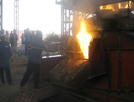 فابریکه‌های ذوب آهن کشور سالانه ۵۰۰ هزار تُن آهن تولید می‌کند