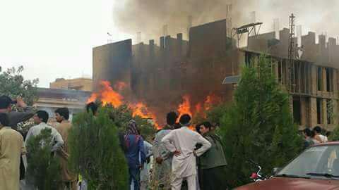 آتش سوزی در جاده سیلوی شهر مزارشریف خسارات جانی نداشت