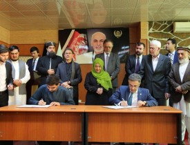 قرارداد اعمار چهار پروژه سرک به هزینه بیش از یک میلیارد افغانی به امضاء رسید